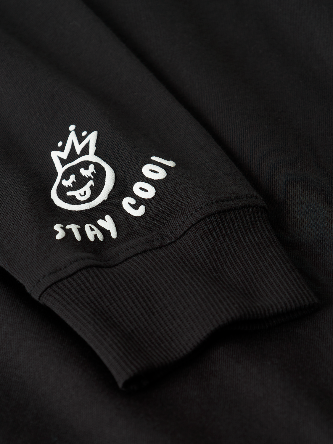 model_shot-front_full